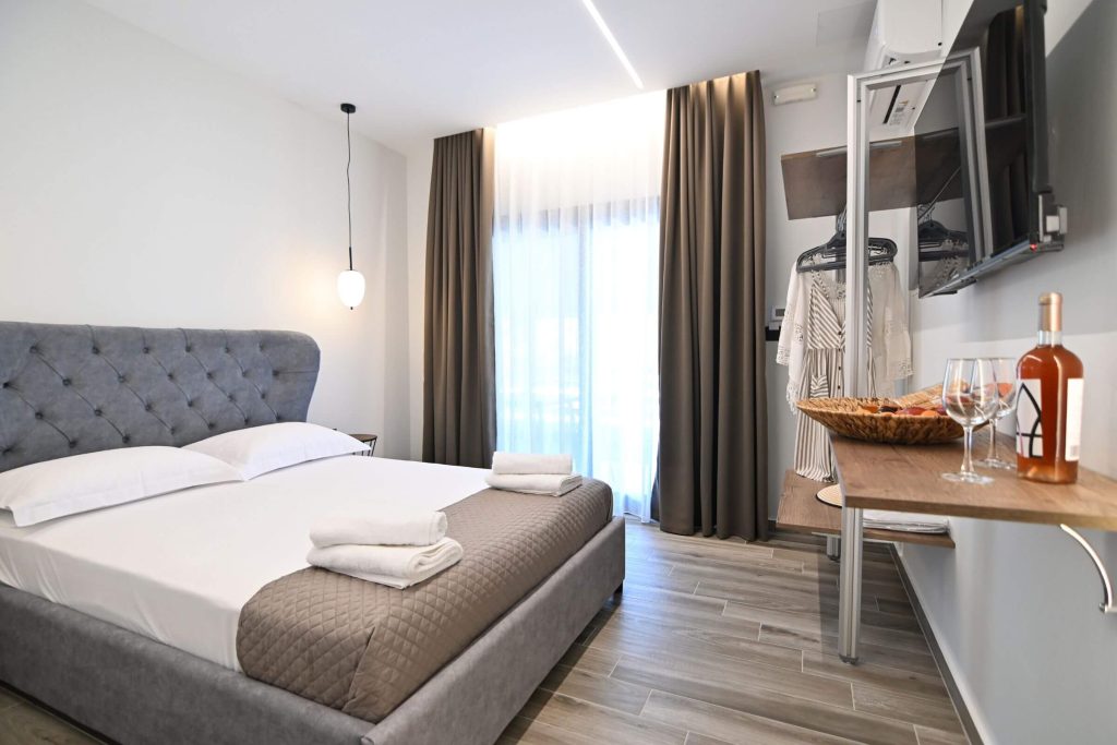 Esperides Suites | Arethousa Suite | Couple Holidays | Nea Vrasna