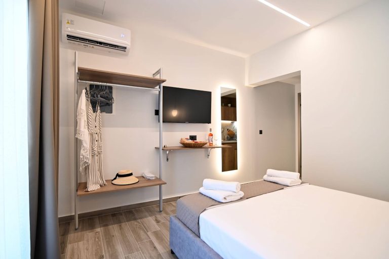 Esperides Suites | Arethousa Suite | Air Conditiong | Nea Vrasna